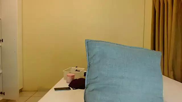 ALEXABOUJEE95 on StripChat 