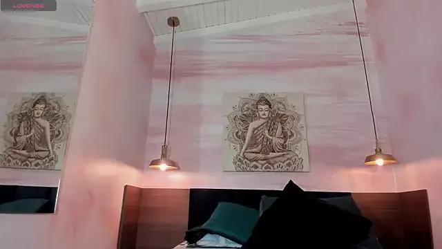Alice_simpson1 on StripChat 