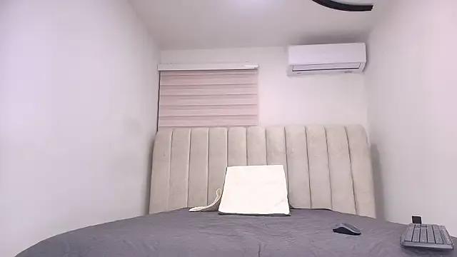 arletmss — anal...squirt..blowjob...