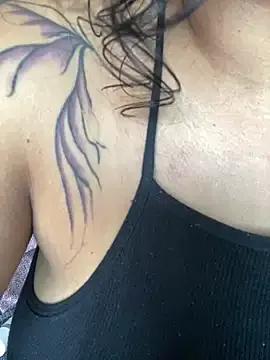 BigBootyButter — Ass spread twerking + butt plug in ass