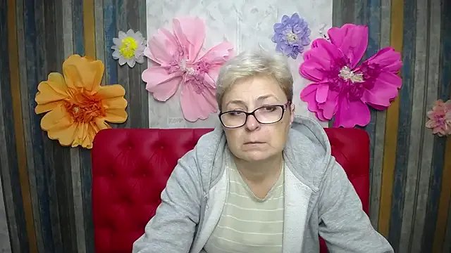 EmiliaGree — your generosity is my orgasm