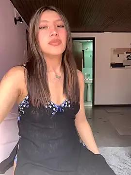 KloePink_ — TWERKING SHOW IN PANTY 