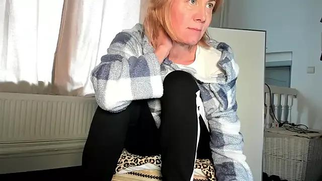 Lola_Belgium on StripChat 