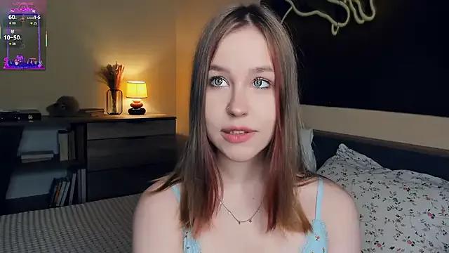 MaliaBourraine — Play with my panties close up