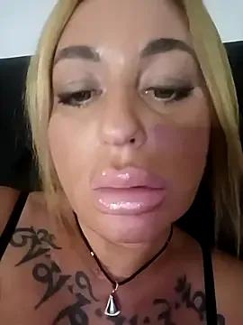 MiaMooly — SQUIRT ON FEET###