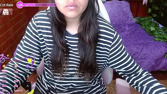 MidoriQuiinn on StripChat 