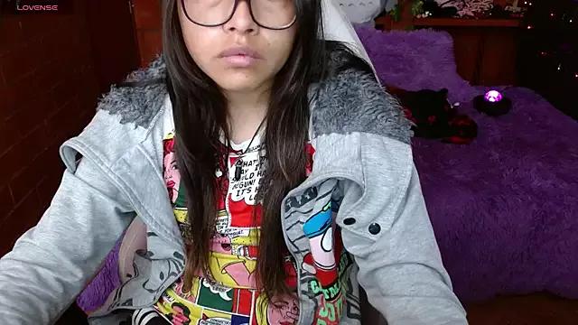 MidoriQuiinn on StripChat 