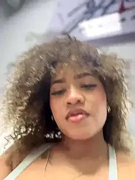 riri_brunnete