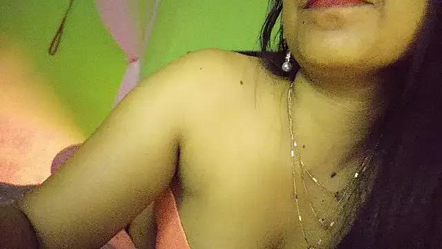 sexyhoney27 on StripChat 
